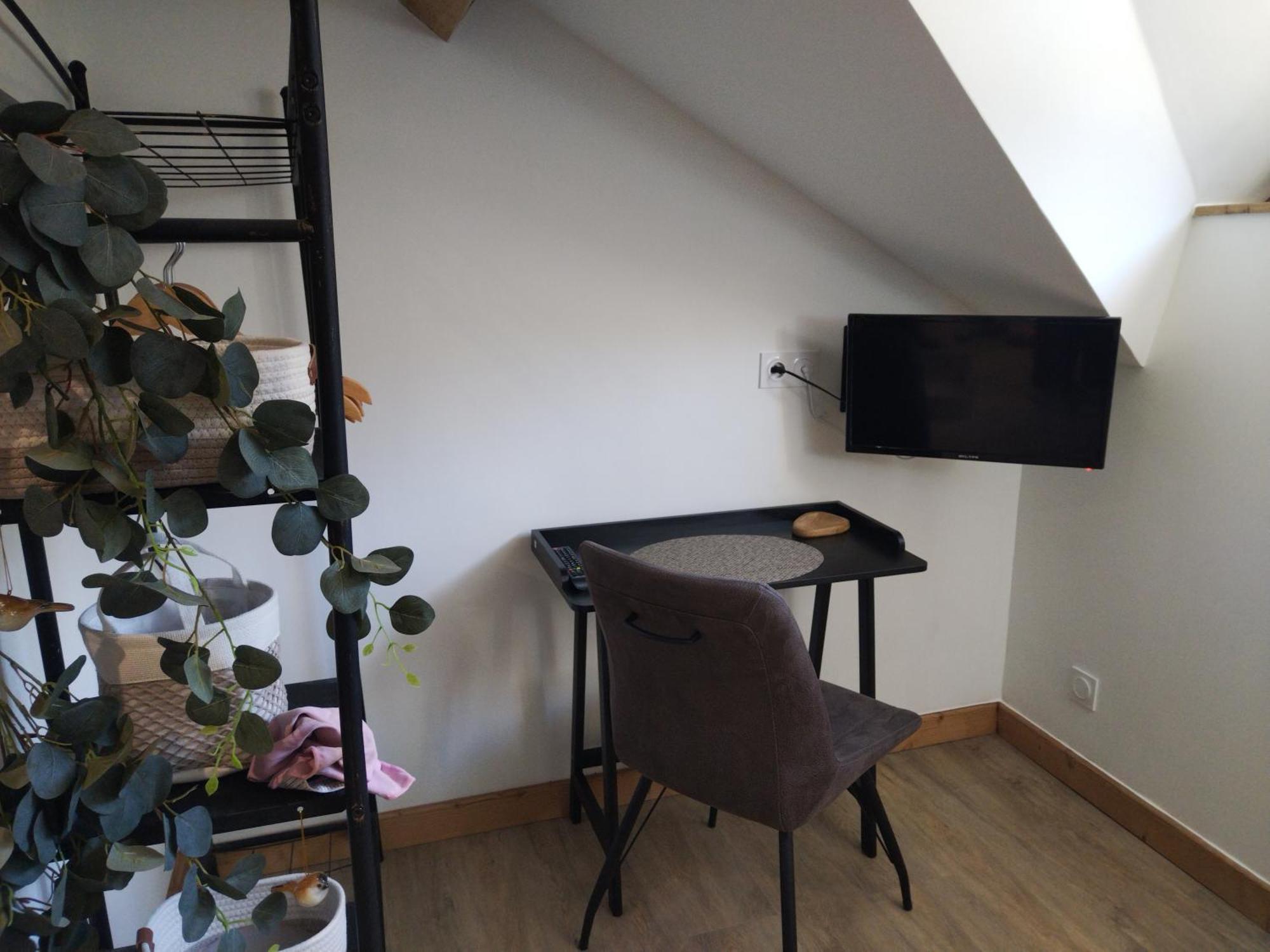 D'hotes Les Brimbelles Bed & Breakfast *